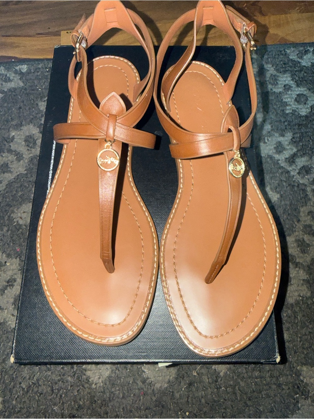 Women's Tan T-Strap Leather Sandals - Casual Summer Style